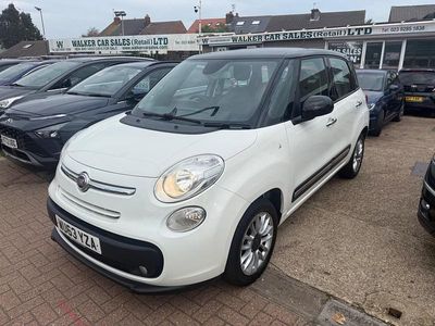 White Used 2013 Fiat 500L Lounge MPV | £3,995 (Fair price)
