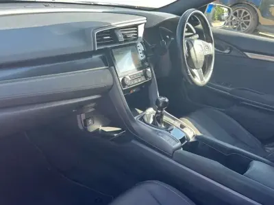 Używany Honda Civic Sport 182 KM (133 kW) 2020 Niebieski Hatchback