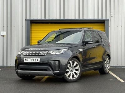 Grey Used 2017 Land Rover Discovery 5 HSE Luxury SUV | £20,995 (Fair price)