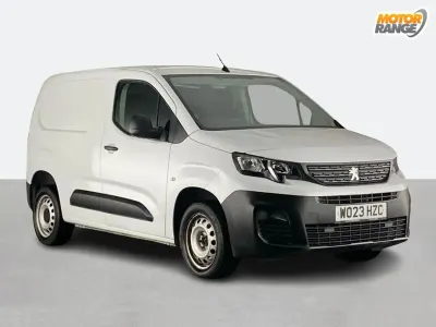 Używany Peugeot Partner Premium 2023 Biały Minivan