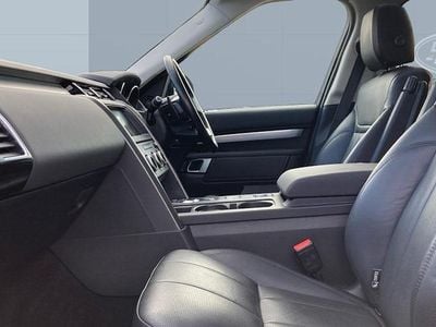 Land Rover Discovery 5