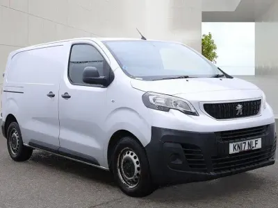 Used Peugeot Expert 2017 Silver Van