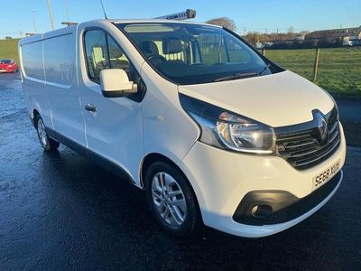 White Used 2019 Renault Trafic MPV | £10,899 (Fair price)