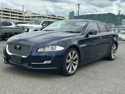 Used Jaguar XJ Premium Luxury 340 HP (250 kW) 2017 Blue Sedan