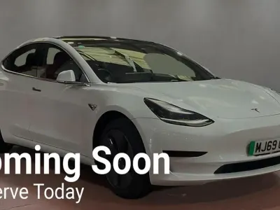Used Tesla Model 3 Standard Range Plus 239 kW (325 HP) 2019 Sedan