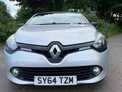 Used Renault Clio Expression+ 75 HP (55 kW) 2014 Silver Hatchback