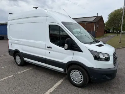 Usado Ford Transit 2018 Branco Monovolume