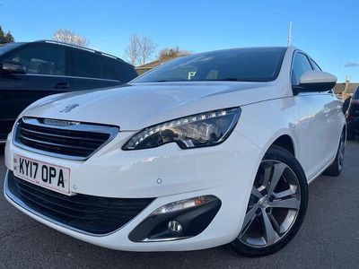 Used Peugeot 308 Allure 130 HP (95 kW) 2017 White Hatchback