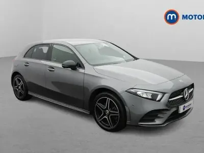Usado Mercedes A250 Executive 218 HP (160 kW) 2022 Cinzento Citadino