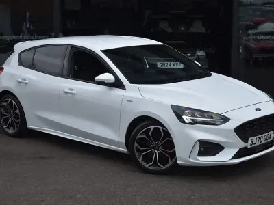 Used Ford Focus ST-Line X 125 HP (91 kW) 2020 White Hatchback