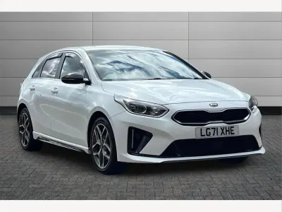Used Kia Ceed GT-Line 118 HP (86 kW) 2021 White Hatchback