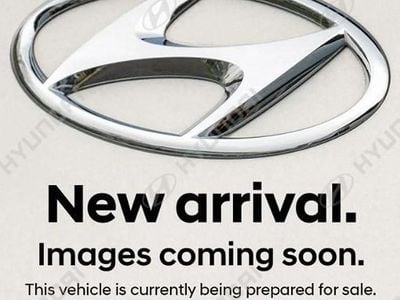 Used Hyundai i10 SE 67 HP (49 kW) 2023 Green Hatchback