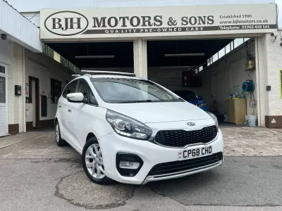 Used Kia Carens