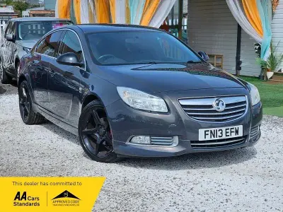 Used Vauxhall Insignia SRi 163 HP (119 kW) 2013 Grey Hatchback