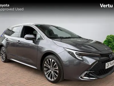 Używany Toyota Corolla Design 140 KM (102 kW) 2024 Kombi