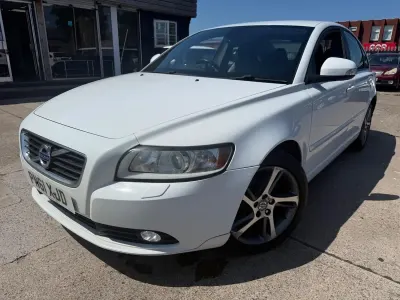 Used Volvo S40 SE 150 HP (110 kW) 2011 White Sedan
