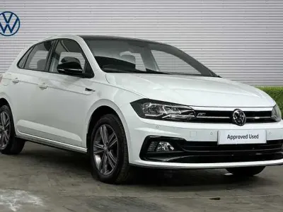 Używany VW Polo R-line 110 KM (80 kW) 2021 Biały Hatchback