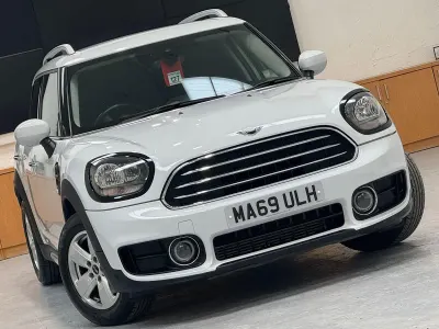 Used Mini Cooper Classic 136 HP (100 kW) 2019 White Hatchback