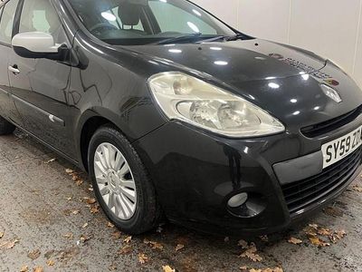Used 2010 Renault Clio II Expression Hatchback | £3,995 (A bit pricey)