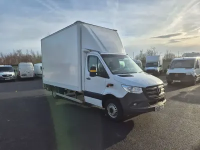 Używany Mercedes Sprinter 163 KM (119 kW) 2020 Biały Van