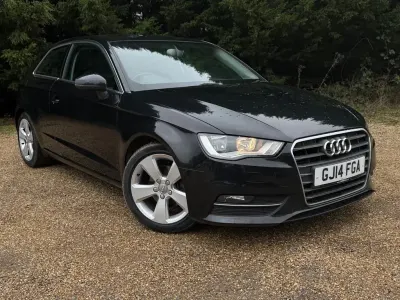 Usado Audi A3 Sport 110 HP (80 kW) 2014 Preto Citadino