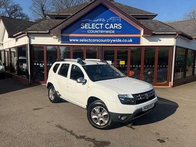 Used Dacia Duster Lauréate 110 HP (80 kW) 2016 White SUV