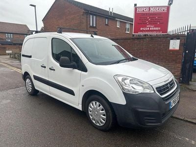 White Used 2017 Peugeot Partner MPV | £4,495 (Good price)