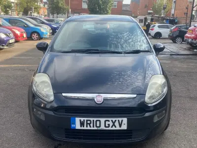 Used Fiat Punto Evo Active 77 HP (56 kW) 2010 Black Hatchback
