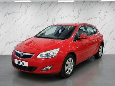 Used Vauxhall Astra 115 HP (84 kW) 2010 Red Hatchback