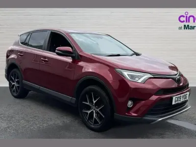 Used Toyota RAV4 Design 143 HP (105 kW) 2019 Red SUV