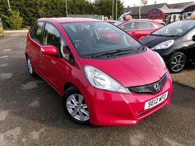 Used Honda Jazz ES 99 HP (72 kW) 2012 Red Hatchback
