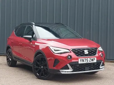 Used Seat Arona Black Edition 115 HP (84 kW) 2025 Red SUV