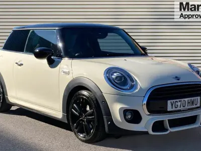 Begagnad Mini Cooper Comfort 136 HK (100 kW) 2020 Vit Halvkombi