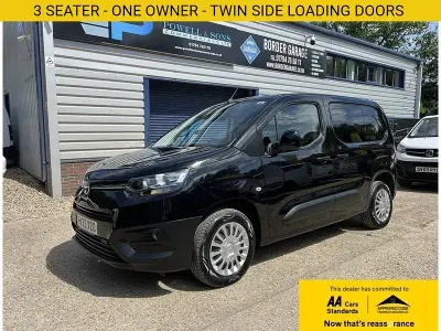 Used Toyota Proace 120 HP (88 kW) 2023 Black MPV