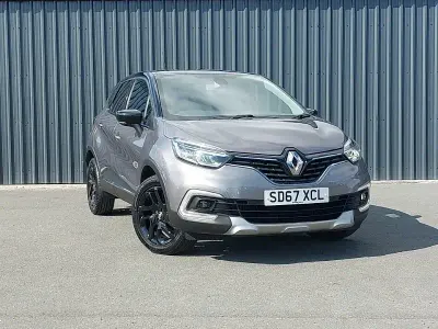 Used Renault Captur Dynamique 90 HP (66 kW) 2017 Grey/black SUV