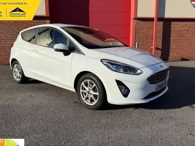 Używany Ford Fiesta Zetec 101 KM (74 kW) 2018 Biały Hatchback