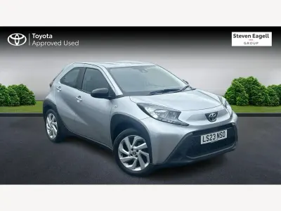 Used Toyota Aygo X PURE 72 HP (52 kW) 2023 Silver SUV