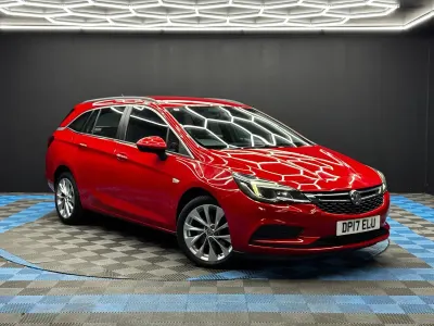 Used Vauxhall Astra 2017 Red Estate