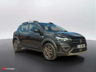 Begagnad Dacia Sandero Comfort 91 HK (66 kW) 2021 Svart Halvkombi