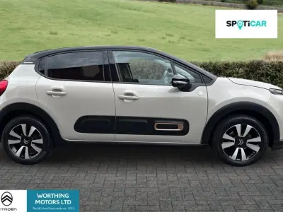 Używany Citroën C3 PureTech 82 KM (60 kW) 2023 Szary Hatchback