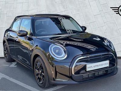 Begagnad Mini Cooper Classic 134 HK (98 kW) 2023 Svart Halvkombi