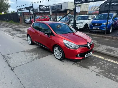 Used Renault Clio IV Dynamique 90 HP (66 kW) 2016 Red Hatchback