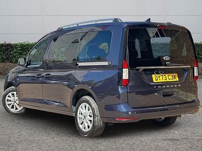 Usado Ford Tourneo Titanium 2023 Azul Familiar