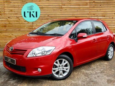 Used Toyota Auris 2012 Red Hatchback