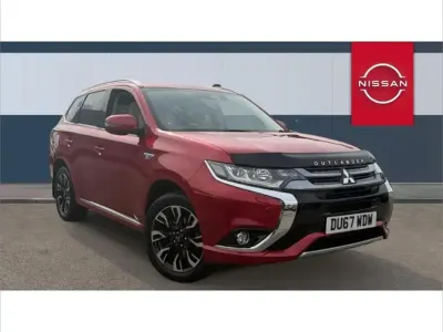 Used Mitsubishi Outlander P-HEV 199 HP (146 kW) 2017 Red SUV