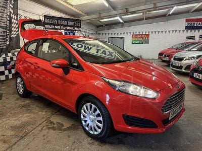 Used Ford Fiesta Style 82 HP (60 kW) 2014 Red Hatchback