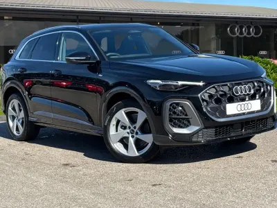 New Audi Q5 S-Line 204 HP (150 kW) 2026 Black SUV