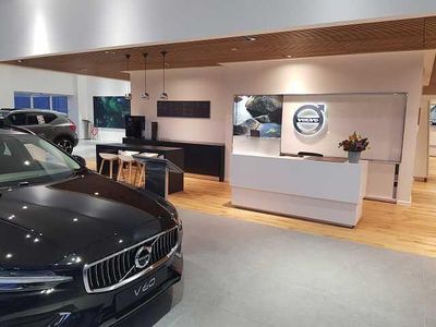 Usado Volvo XC60 Plus 247 CV (181 kW) 2026 SUV