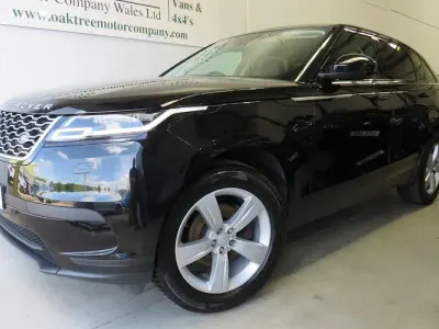 Used Land Rover Range Rover Velar S 179 HP (131 kW) 2018 Black SUV