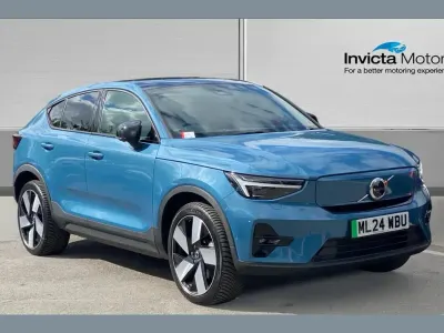Usado Volvo C40 Ultimate 300 kW (408 CV) 2024 Azul SUV
